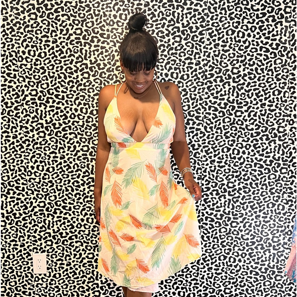 Leaf Dress - Picture 4 of 5